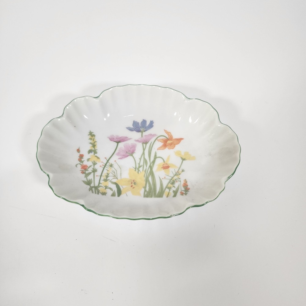 Vintage Day‎ Lily Soap Dish Fine China by Seymour Mann 1974